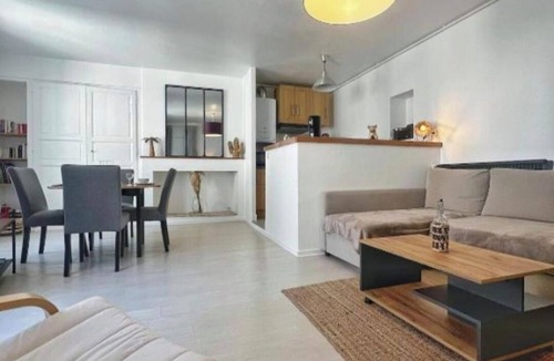 Aurillac Apartment | Apartment downtown Aurillac 4 people
