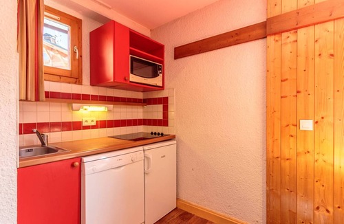 Plagne 1800 Apartment | Apartment with balcony, 1 bedroom and parking in La Plagne