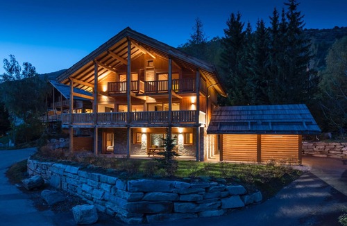 Le Serre Barbin Apartment | Apartment in chalet 5 minutes from the slopes and from the cross-country ski trails