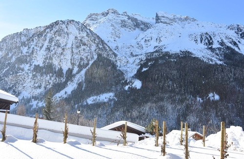 Pralognan-la-Vanoise Apartment | Apartment with terrace - Family-friendly near slopes