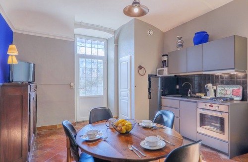 Vallon-Pont-d'Arc House | Apartment 'Gîte Yves' with Mountain View, Private Pool and Wi-Fi
