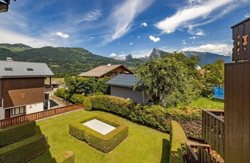 Morillon House | Apartment in heart of Morillon Village
