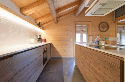 Saint-Jean-de-Sixt Apartment | Apartment 'Le Jalouvre': Mountain View, Balcony, and Wi-Fi
