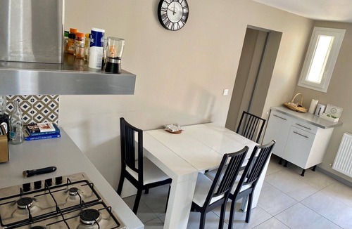 Chambery Apartment | Apartment 'Maison De Ville' with Private Terrace and Wi-Fi