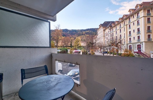 Allevard Apartment | Apartment 'Petit Cocon Proche Lac Et Stations' with Shared Pool, Balcony and Wi-Fi
