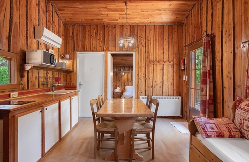 Vaulnaveys-le-Bas Apartment | Apartment 'Primevere' with Mountain View, Wi-Fi and Air Conditioning