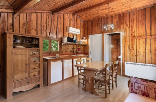 Vaulnaveys-le-Bas Apartment | Apartment 'Primevere' with Mountain View, Wi-Fi and Air Conditioning