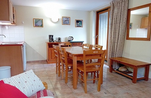 Termignon Apartment | Apartment with balcony for 6 people