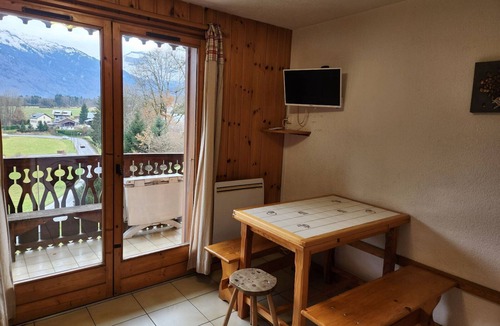 Morillon Apartment | Apartment with mountain view, pets welcome - 4 guests