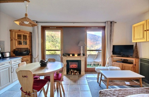 Saint-Jean-dʼAulps Apartment | APARTMENTWITH SWIMMING POOL ACCES -SAINT JEAN D'AULPS SKI RESORT- 5 PEOPLE - COFI S45