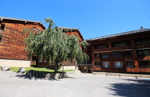 Saint-Jean-dʼAulps Apartment | APARTMENTWITH SWIMMING POOL ACCES -SAINT JEAN D'AULPS SKI RESORT- 5 PEOPLE - COFI S45