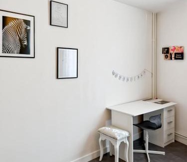 Arpajon-sur-Cere Apartment | App chaleureux & Parking gratuit- 4 pers -Aurillac