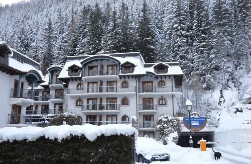 Argentiere Apartment | Appart cozy 4/6 pers in residence hotel 4 *, TB located, calm, wifi, park
