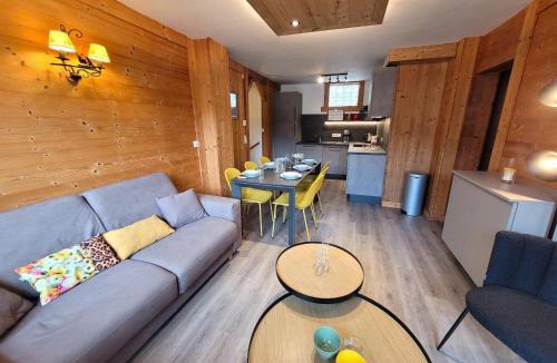 Les Gets Apartment | Appartement 6 personnes, centre station, rénové, balcon - FR-1-598-76