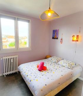 Aurillac Apartment | Appartement calme, 2 chambres, balcon & vue dégagée
