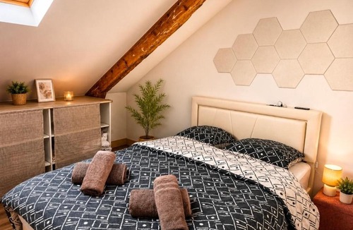 Aurillac Apartment | Appartement cosy avec une vue dégagée