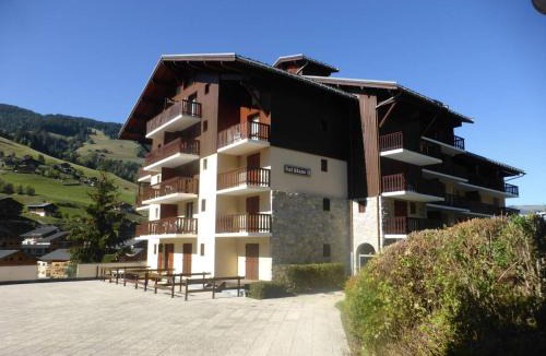 Areches Apartment | Appartement cosy 2-4 pers. - centre village, proche remontées, piscine, terrasse plein sud - FR-1-342-154
