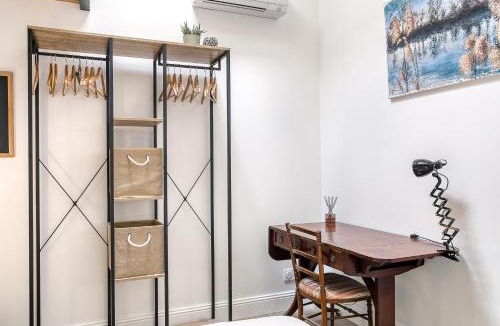 Trevoux Apartment | Appartement d'Artiste climatisé au cœur des ruelles médiévales
