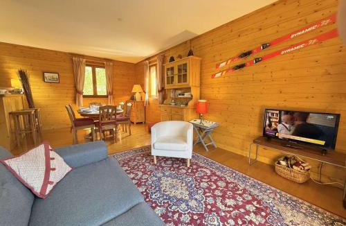 Praz-sur-Arly Apartment | Appartement lumineux avec balcon & parking, à 700m des pistes – 6 pers. - FR-1-603-56