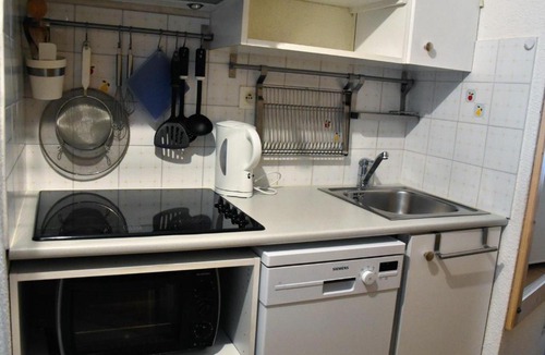 Pralognan-la-Vanoise Apartment | Appartement Pralognan-la-Vanoise, 3 pièces, 4 personnes - FR-1-464-72