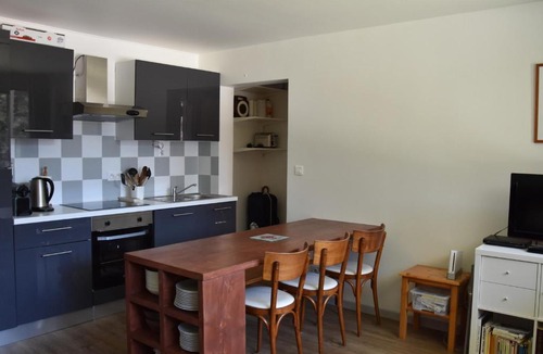 Pralognan-la-Vanoise Apartment | Appartement Pralognan-la-Vanoise, 2 pièces, 5 personnes - FR-1-464-147
