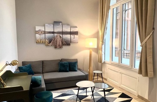 Aix-les-Bains City Center Apartment | Appartement Rue des Bains