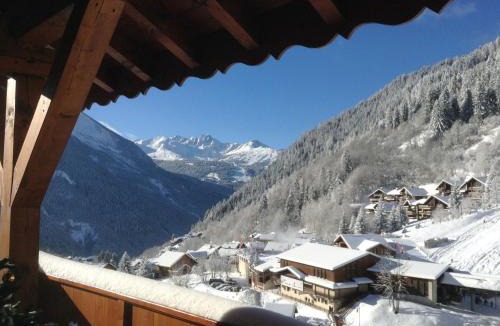 Champagny-en-Vanoise Apartment | Appartement spacieux, proche télécabine, terrasse, WiFi - FR-1-464-51