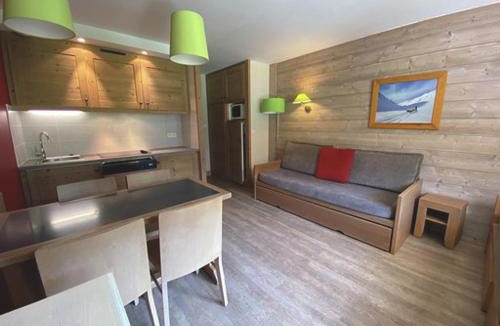 La Perriere Apartment | Appartement skis aux pieds avec parking à La Tania - FR-1-513-77