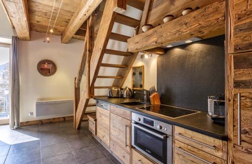Montroc Apartment | Apt Arsene 6 Chalet-Style Near Ski Sleeps 6 - Happy Rentals