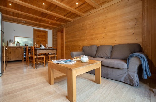 Servoz Apartment | Apt La Sauvageonne in Servoz Balcony & Mountain views, Servoz (Chamonix), France