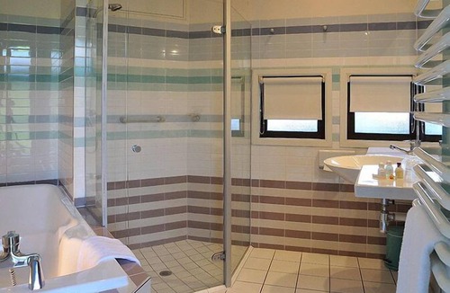 Mur-de-Barrez Hotel | Auberge du Barrez