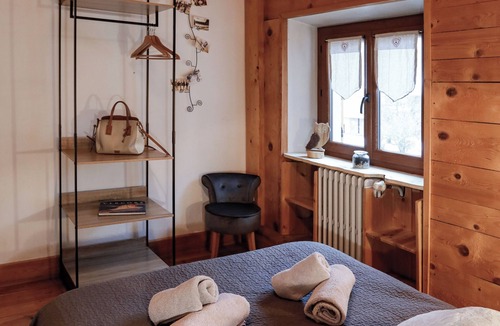 Correncon-en-Vercors Hotel | Auberge Les 2 Moucherolles