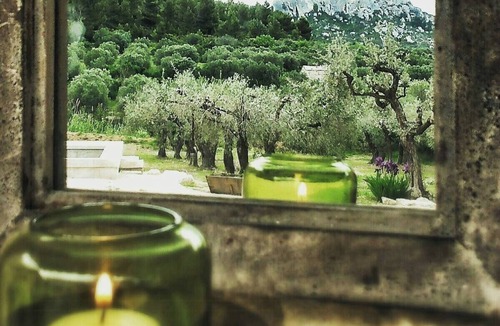 Les Baux-de-Provence House | Authentic stone house overlooking Les Baux-de-Provence