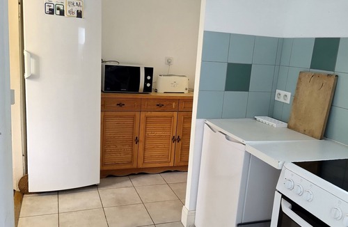Saignes House | Authentic, secluded gîte in the Cantalien countryside - ideal for family & friends