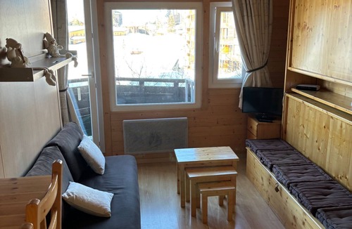 Avoriaz Apartment | Avoriaz - Le Snow - Cosy studio sleeps 4 - Resort center at the foot of the slopes