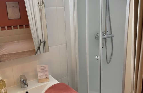 Felzins Bed & Breakfast | Bamboo Guest Room with Shared Pool, Private Terrace and Wi-Fi