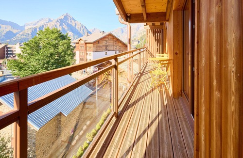 Venosc Hotel | Base Camp Lodge Les 2 Alpes