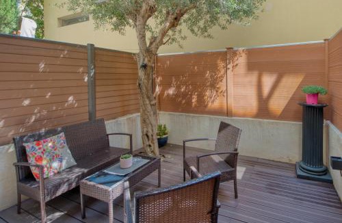 Carre d'Or Apartment | BEACH FLAT
