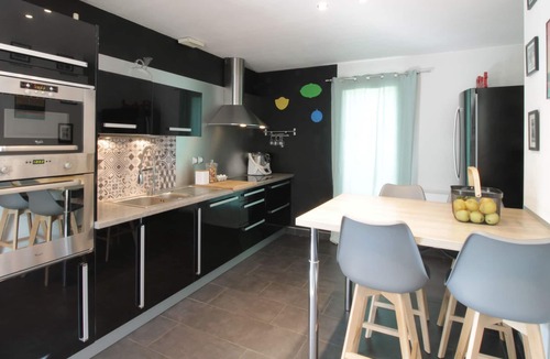 Saint-Alban-de-Montbel House | Beautiful family home av. heated swimming pool a few steps from Lake Aiguebelette