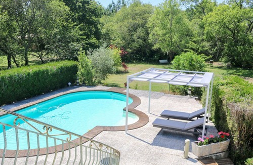 Saint-Vivien-de-Medoc House | Beautiful private villa for 6 guests with private pool, WIFI, TV and terrace