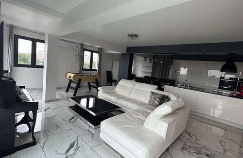 Gleize House | Beautiful house with private pool Beaujolais - 35 min from Lyon