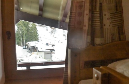 La Perriere Apartment | Beautiful ski in/out duplex appartement in La Tania