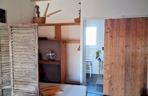 Heirs-Brouage Bed & Breakfast | Bed and Breakfast 'Chambres D'hôtes La Marouette 4' with Shared Terrace and Wi-Fi