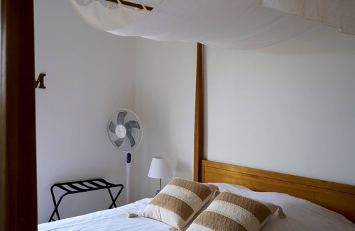 Gabillou Bed & Breakfast | Bed and Breakfast 'Magnatum' with Private Terrace, Shared Garden and Wi-Fi