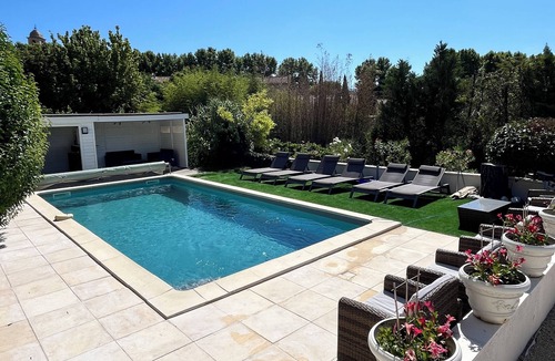 Mormoiron House | Big house 250 m2 Swimming pool Warmed in charming Provençal village