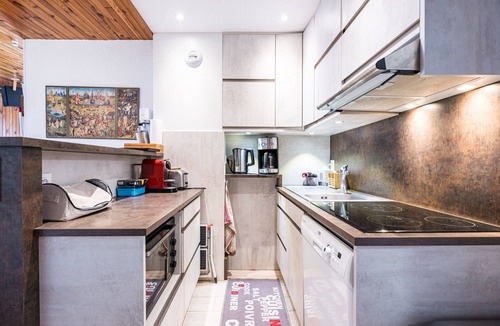 Val-d'Isere Apartment | Bright apartment in Val-d'Isère center for 5 people