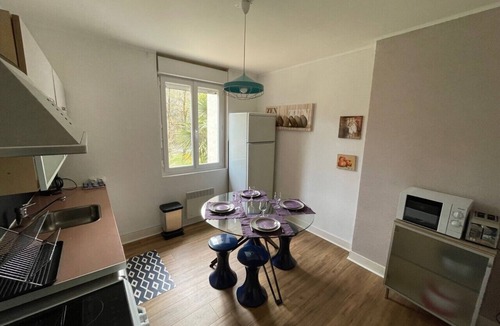 Cassaniouze Apartment | Bright apartment on the edge of the Lot