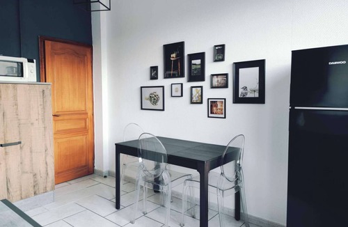 Jacquard - Prefecture Apartment | Bright & Cozy 2 bedrooms Walk Everywhere in Saint-Étienne