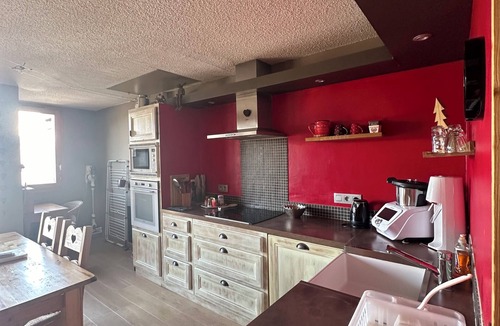 Bellentre Apartment | Bright, spacious apartment 100m from village center and ski lift