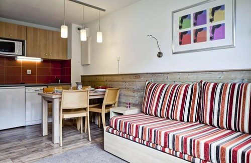 La Perriere Apartment | Britania Residence - FULL APARTMENT SKIS CENTRE FOR PIEDS
